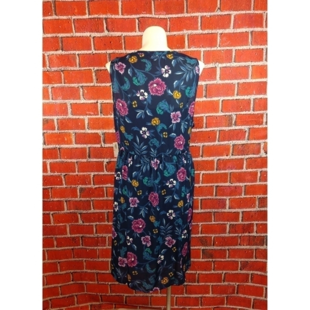 Old Navy Sleeveless Floral dress - Picture 4 of 13